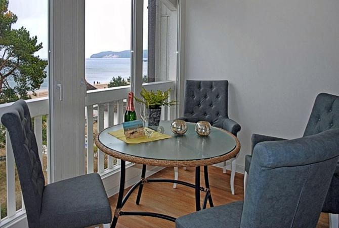 Strandvilla Aegir Mit Ostseeblick 빈츠 외부 사진